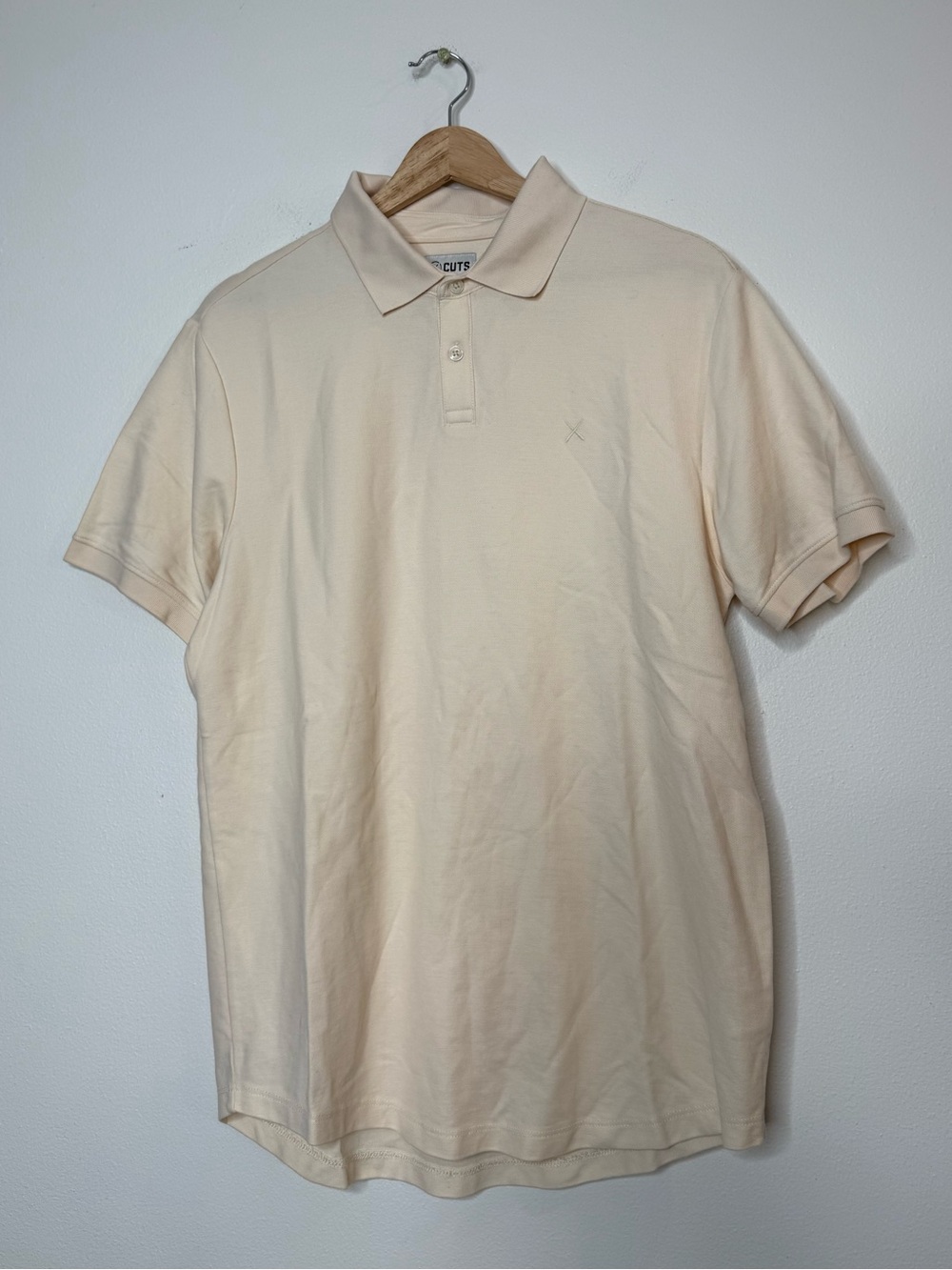 Men’s Cuts Clothing Curve Hem 100% Pima Cotton Polo in cream off white medium